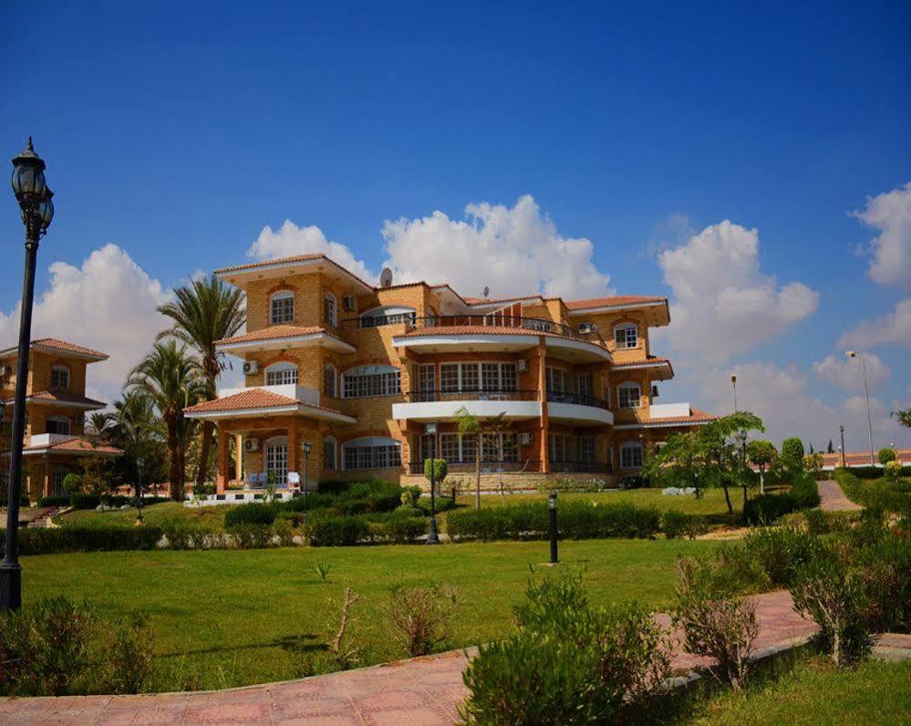 Tolip Inn Resort Fāʼid Kültér fotó